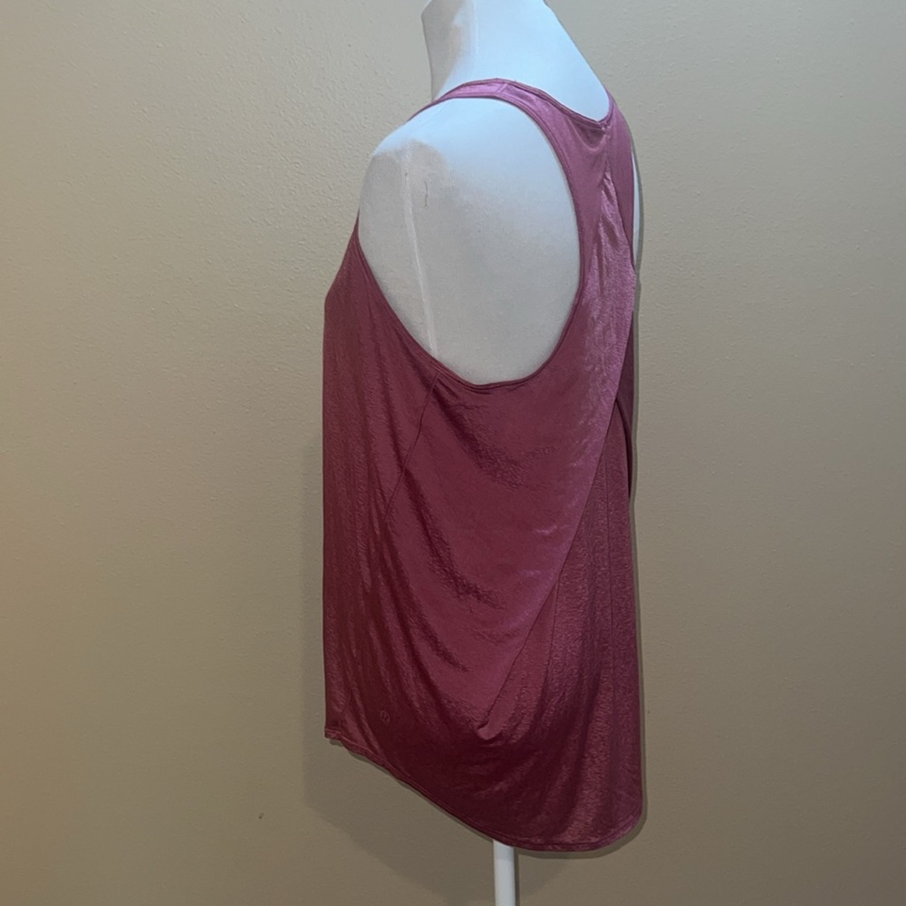 Lululemon Essential Tank - Picture 3 of 7
